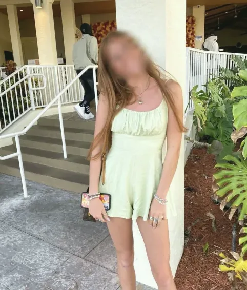 Camilla, 19