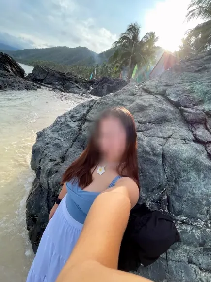 Clara, 24