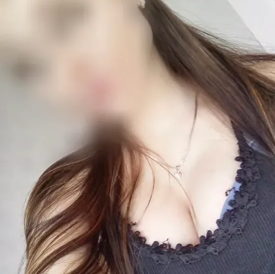 Isabella, 26
