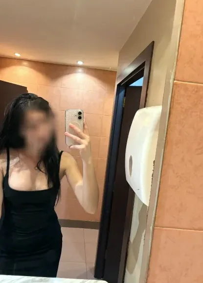 Isabella, 18