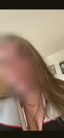 Kamilla, 25