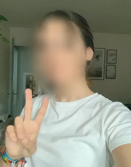 Louise, 29
