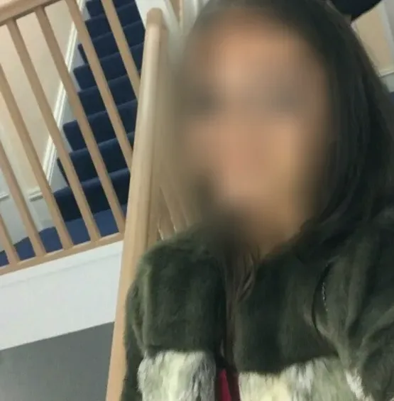 Nicoline, 21