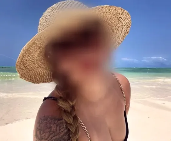 Tina, 20