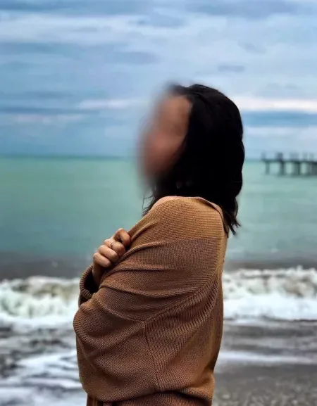 Tina, 35