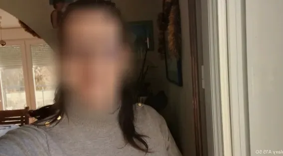 Victoria, 33